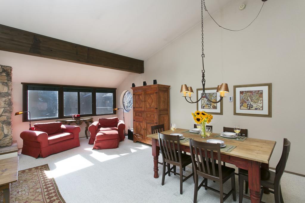 Mammoth Village Properties By 101 Great Escapes Mammoth Lakes Chambre photo