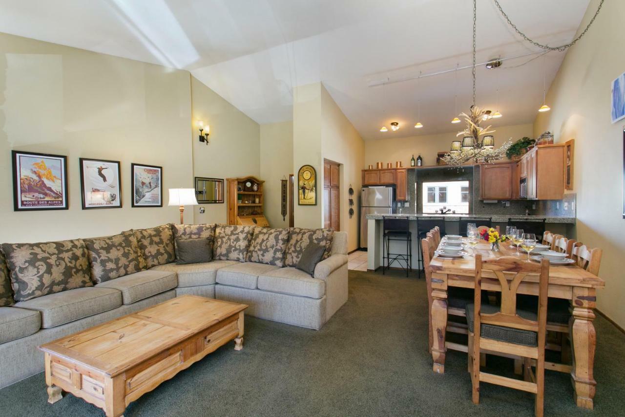 Mammoth Village Properties By 101 Great Escapes Mammoth Lakes Chambre photo